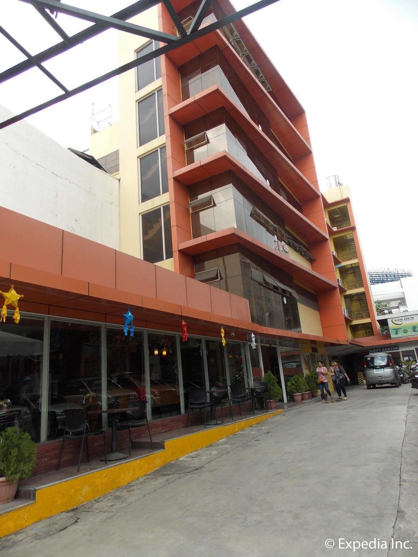 M Citi Suites Cebu Exterior foto